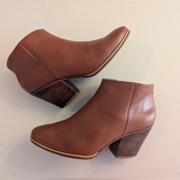 Rachel Comey Shoes - Rachel Comey “Mars” Leather Ankle Boot – Whiskey Brown (Size 6.5)